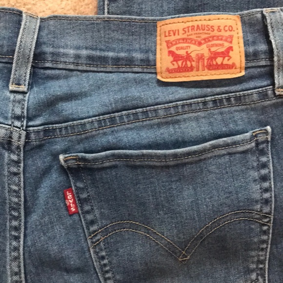 Cropped Levi’s - Picture 4 of 5